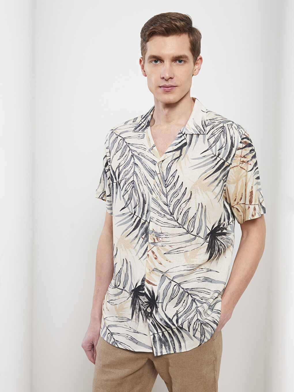 Bej Regular Fit Kısa Kollu Viskon Erkek Gömlek