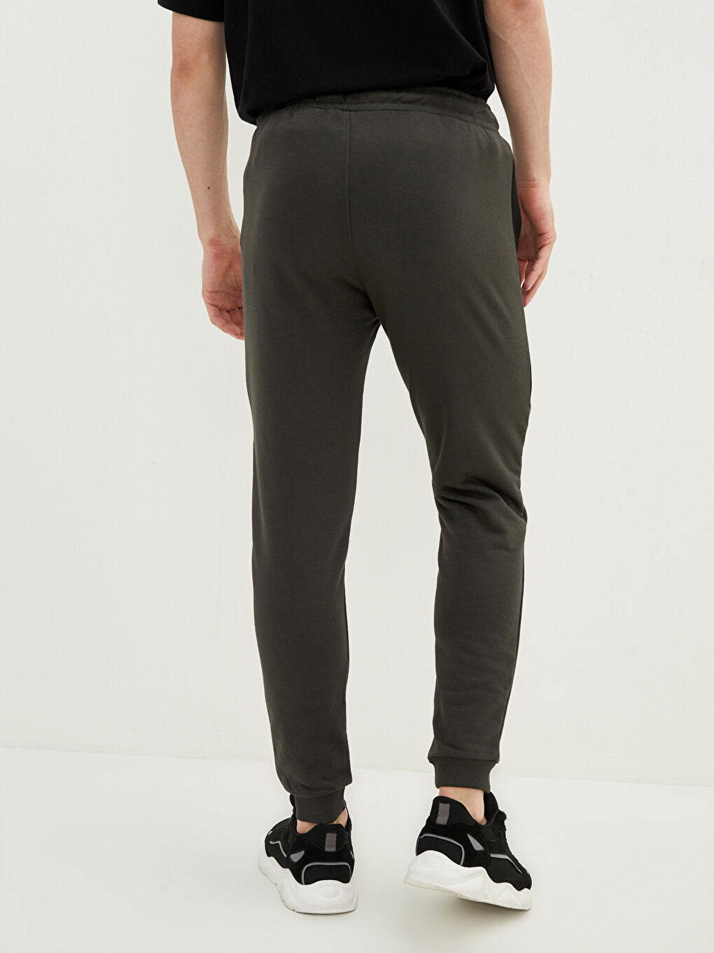 LC Waikiki Slim Fit Men's Sweatpants -S2AU39Z8-HCM
