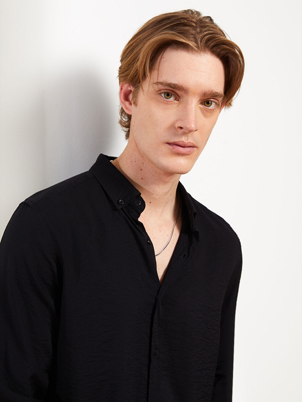 Siyah Slim Fit Uzun Kollu Viskon Erkek Gömlek-3