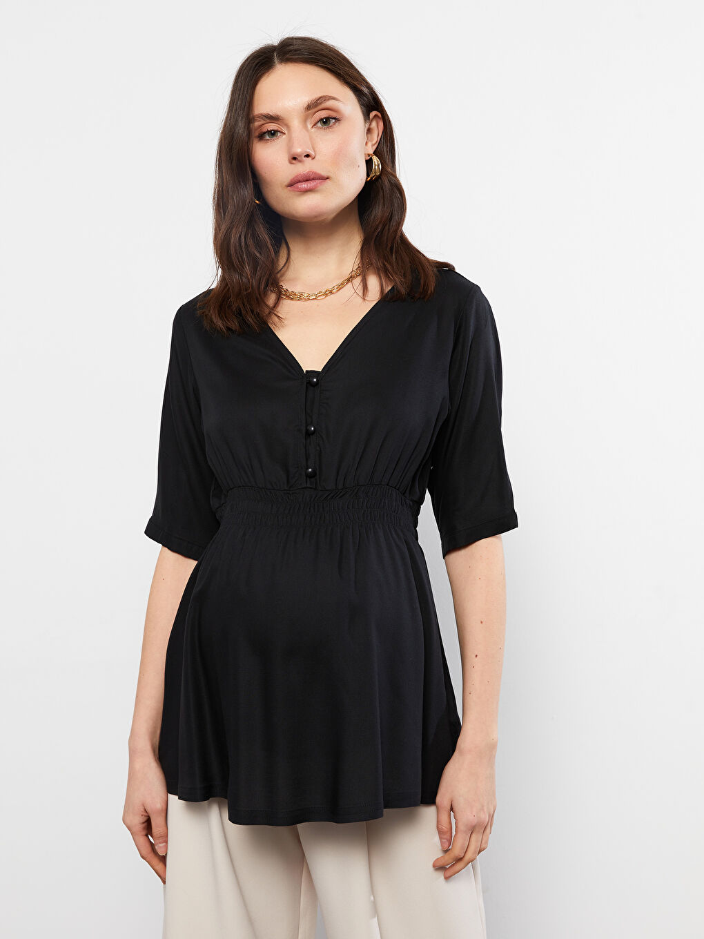 LCWAIKIKI Maternity V-Ausschnitt Gerade Kurzarm Viskose Mutterschaftsbluse -S2AV13Z8-CVL