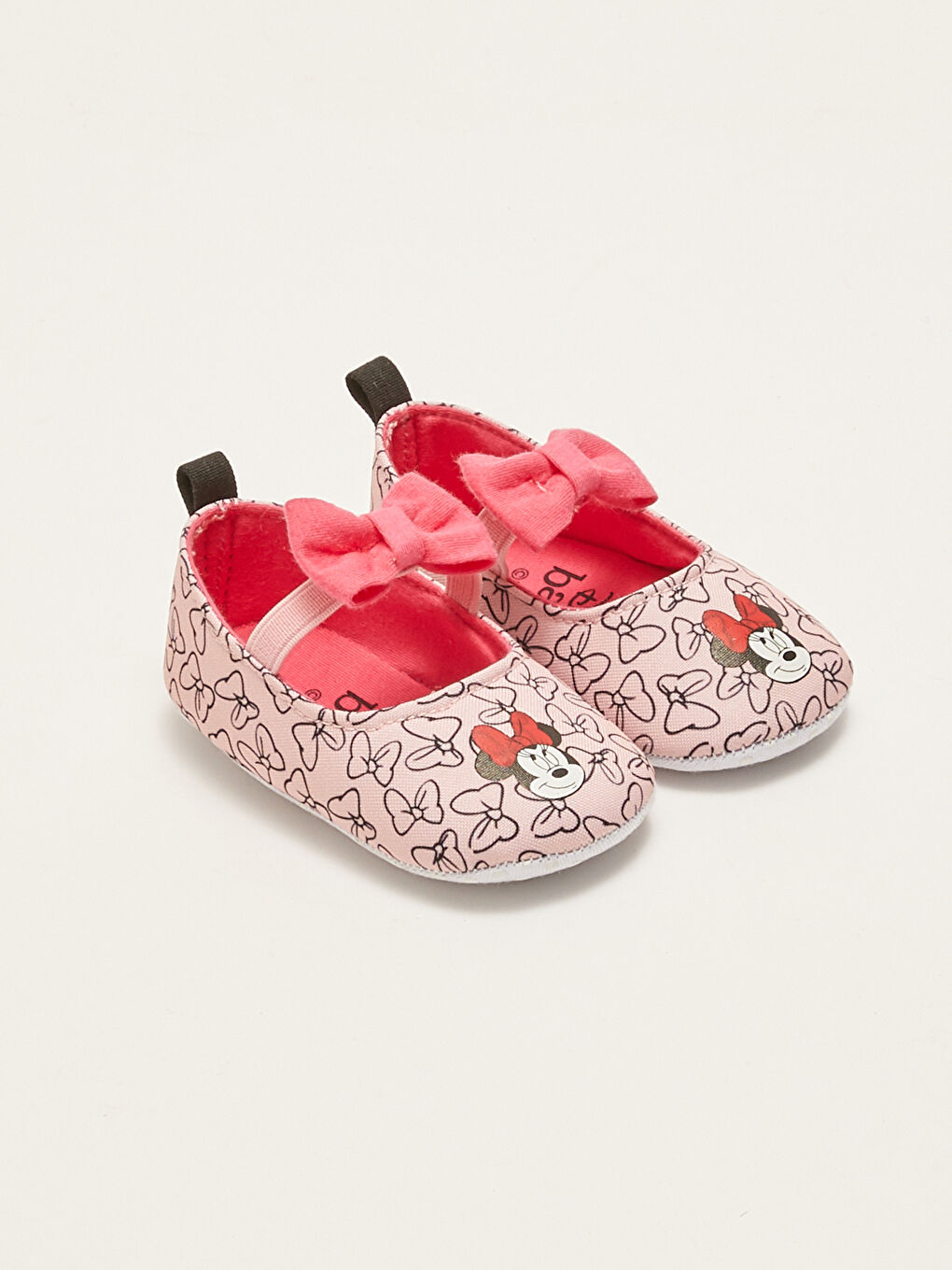 أحذية بنات رضع مرخصة من Minnie Mouse بتفاصيل فيونكة