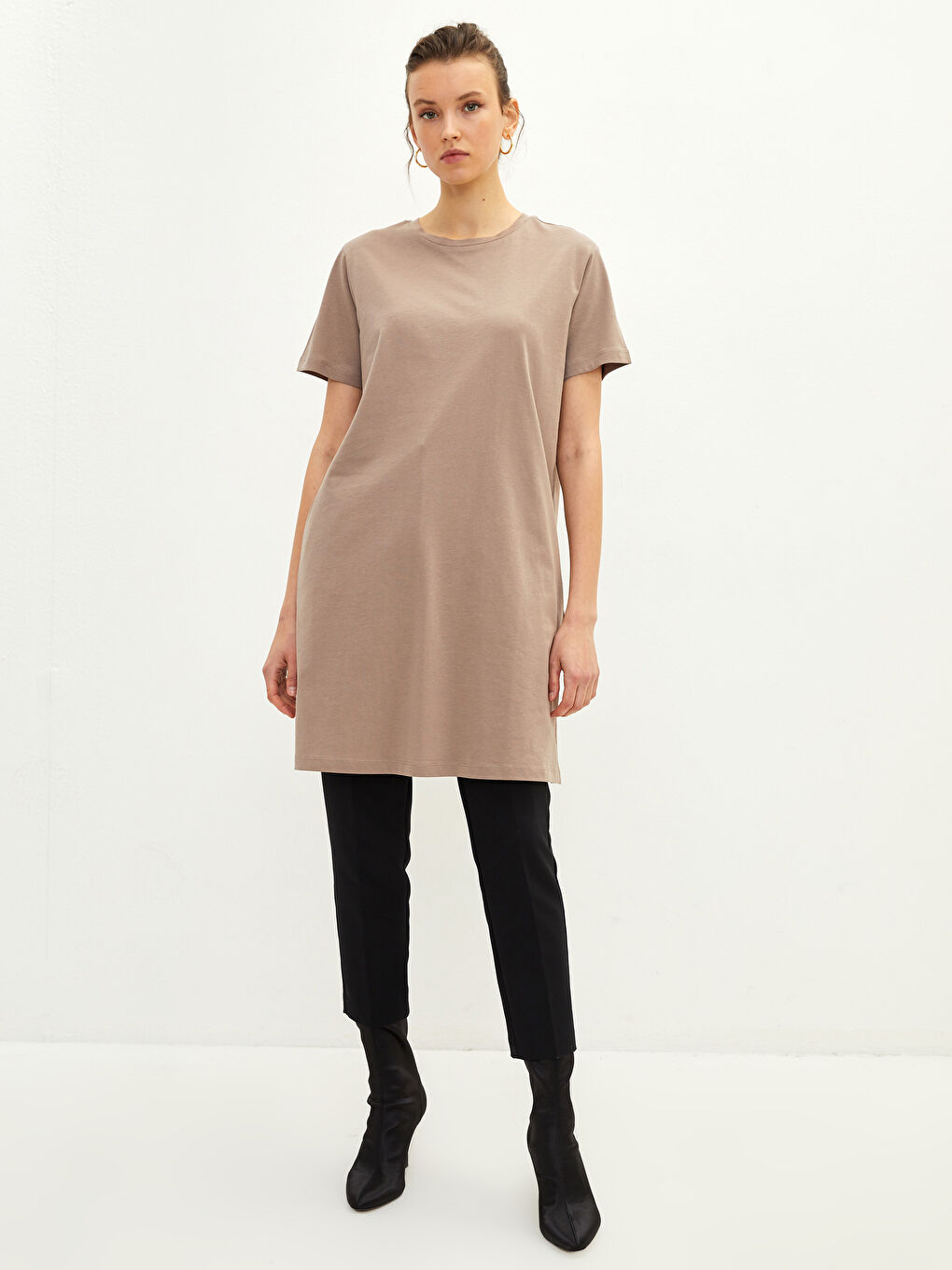 Crew Neck Straight Short Sleeve Cotton Women's T-Shirt-2