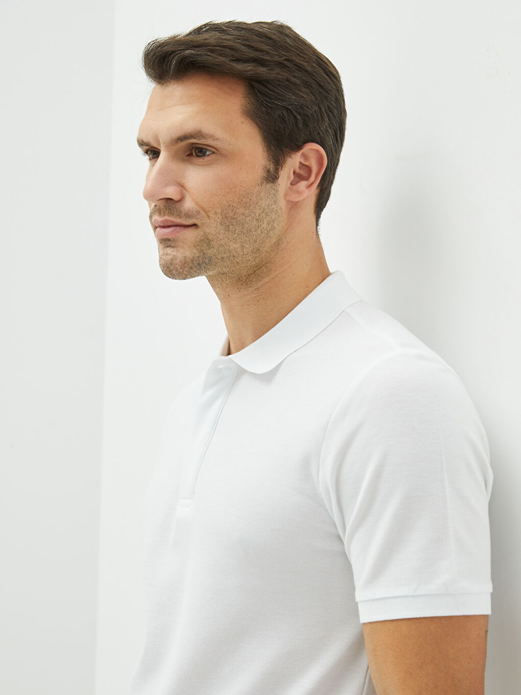 تي شيرت بياقة بولو كم قصير بيكيه للرجال