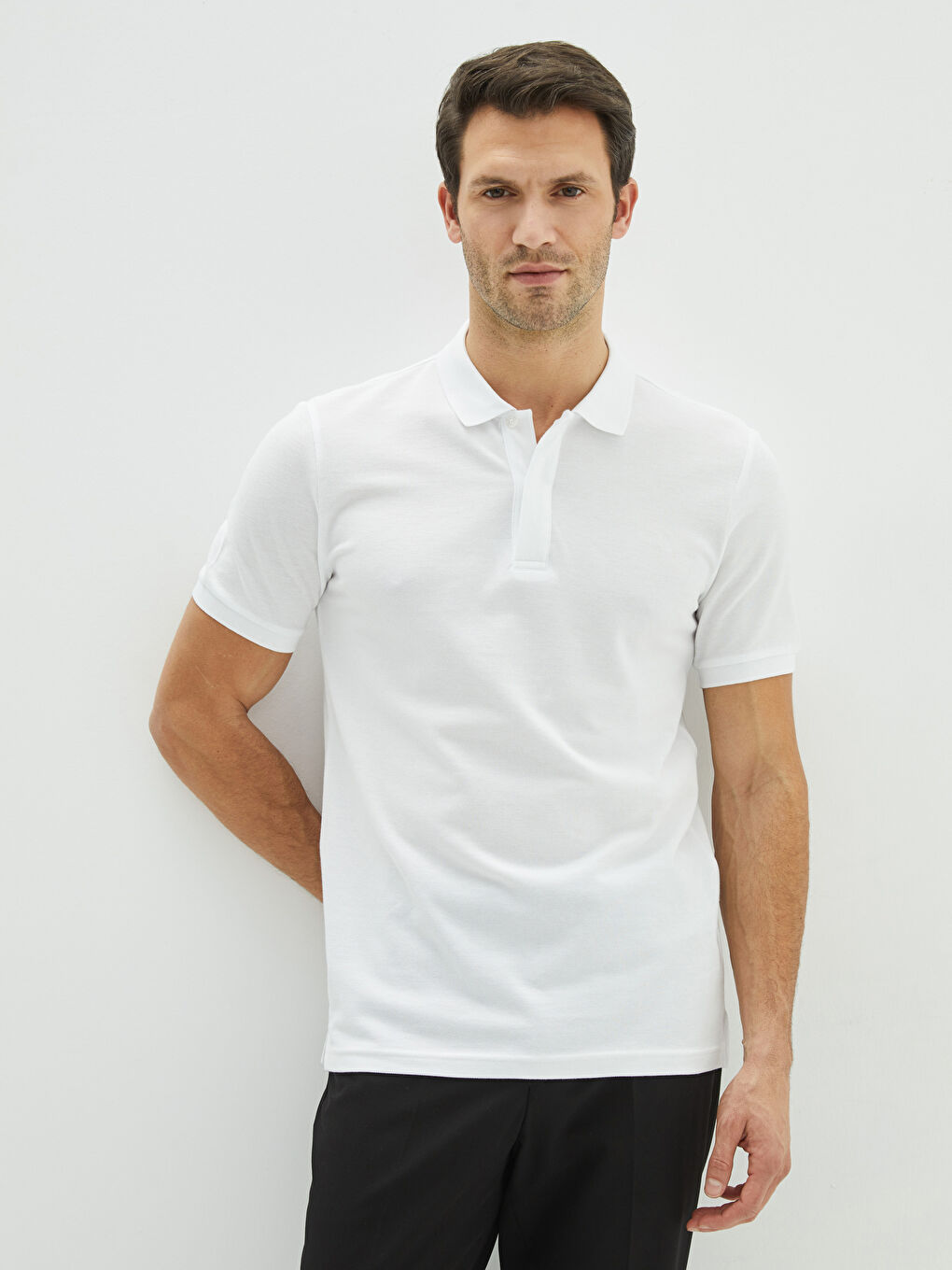تي شيرت بياقة بولو كم قصير بيكيه للرجال-1
