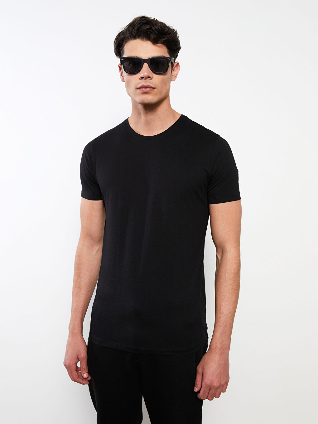 تيشيرت رجالي برقبة دائرية من قماش جيرسي-2