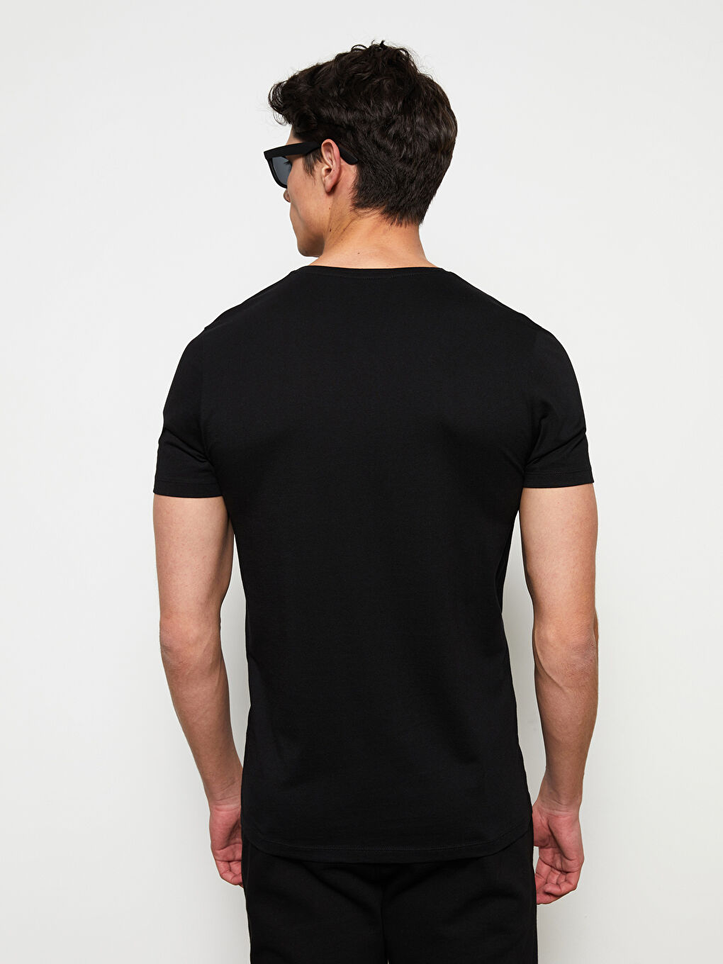 تيشيرت رجالي برقبة دائرية من قماش جيرسي-4