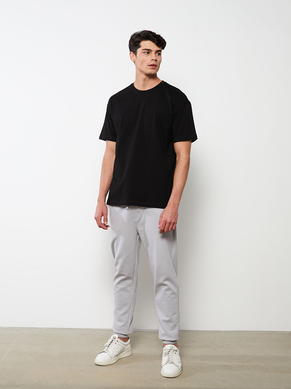 T-shirt Oversize à Col Rond et Manches Courtes en Jersey pour Hommes-2