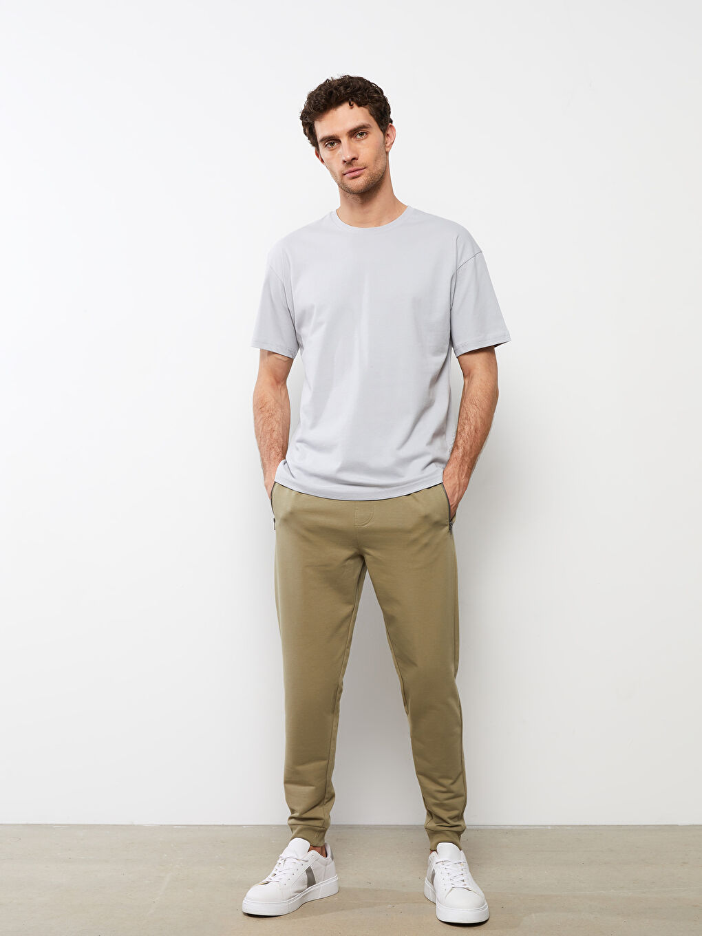 Овърсайз тениска с кръгло деколте и къс ръкав от джърси за мъже