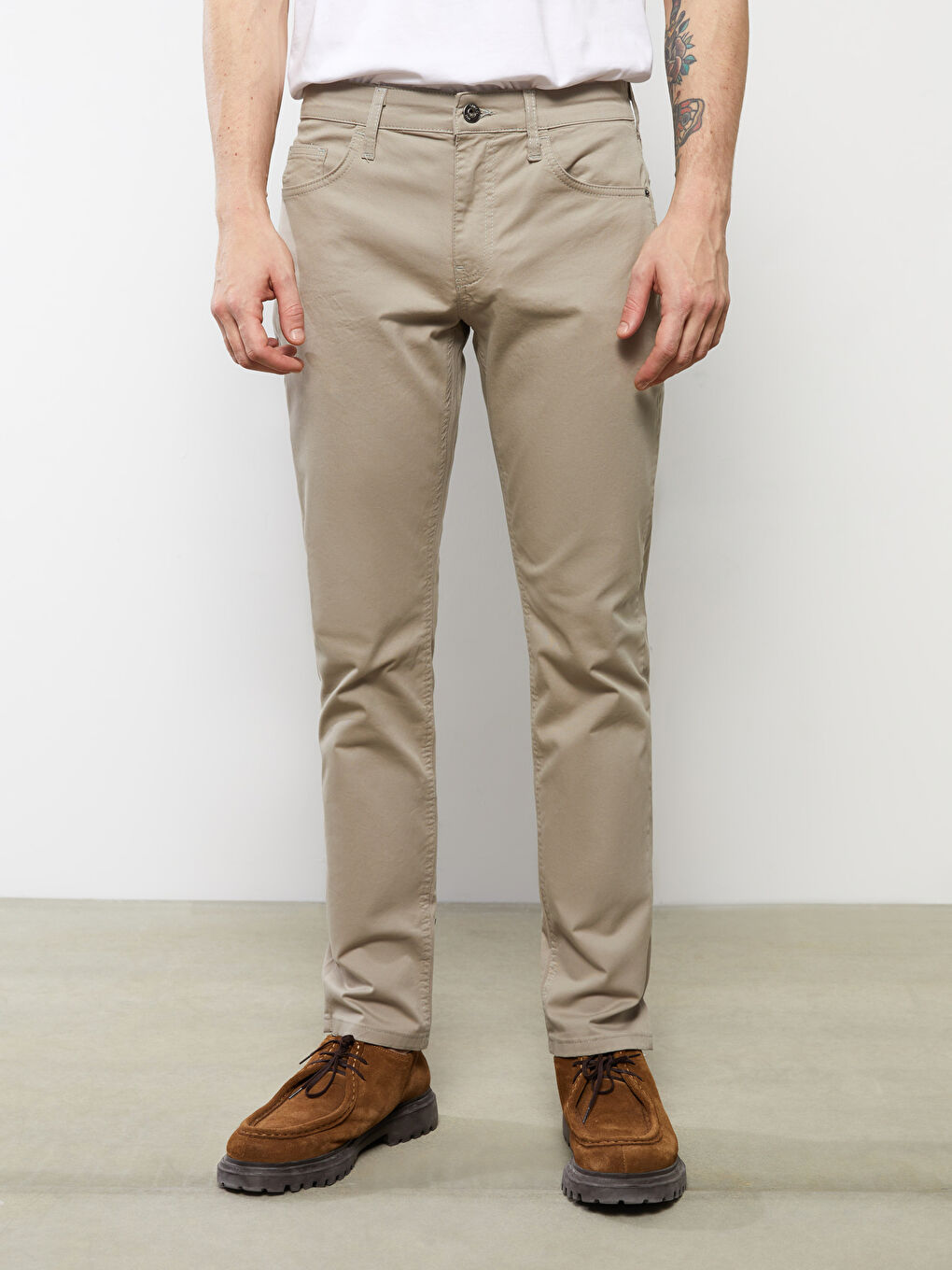 LCWAIKIKI Classic Slim Fit Gabardine Men's Chino Trousers -S2BB52Z8-PWN