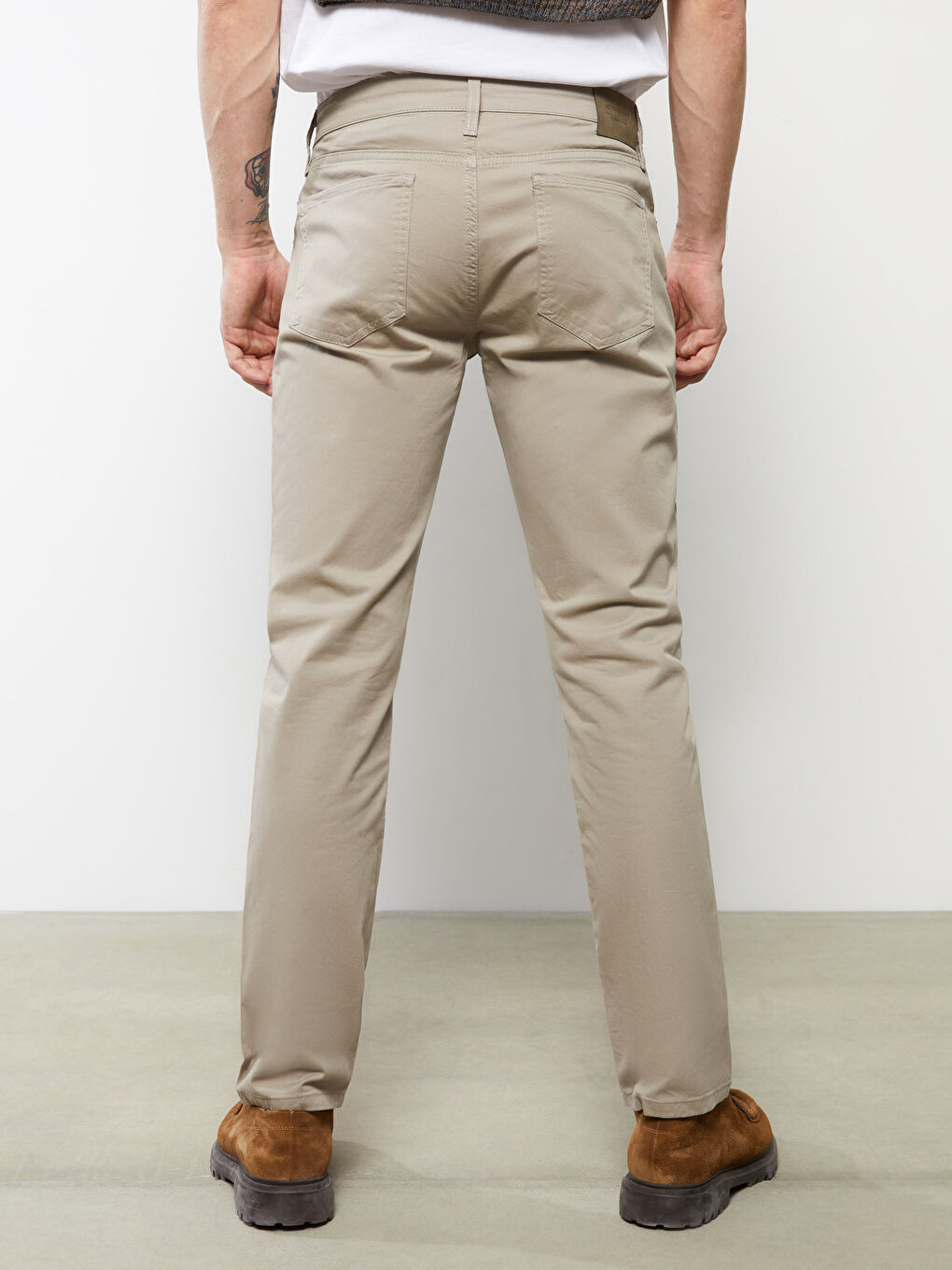 LCWAIKIKI Classic Slim Fit Gabardine Men's Chino Trousers -S2BB52Z8-PWN