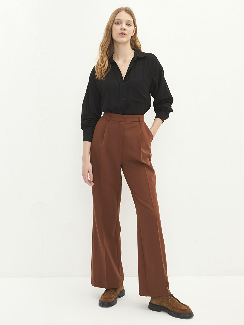 Siyah Önden Düğme Kapamalı Düz Uzun Kollu Viskon Kadın Gömlek-2