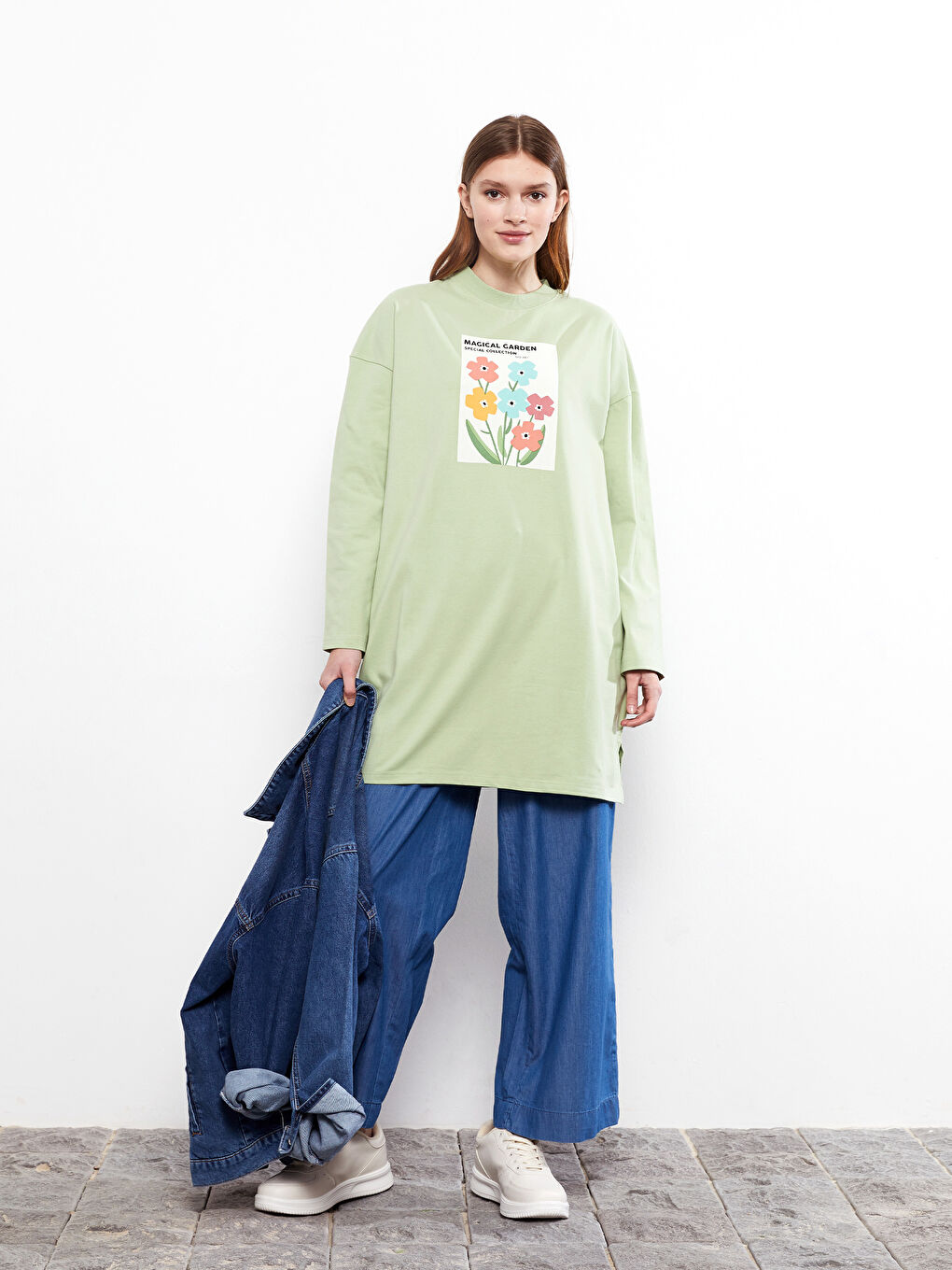 LCW Modest Crew Neck Printed Long Sleeve Oversize Women's Tunic -S2BB74Z8-R0C