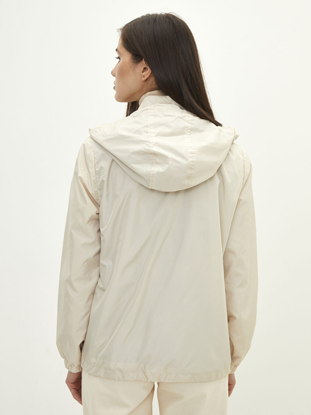 LCWAIKIKI Classic Hooded Straight Pocket Detailed Long Sleeve Women's Raincoat -S2BC71Z8-S36