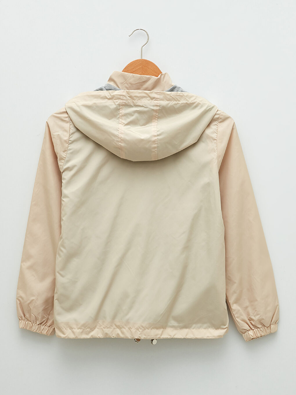 LCWAIKIKI Classic Hooded Straight Pocket Detailed Long Sleeve Women's Raincoat -S2BC71Z8-S36