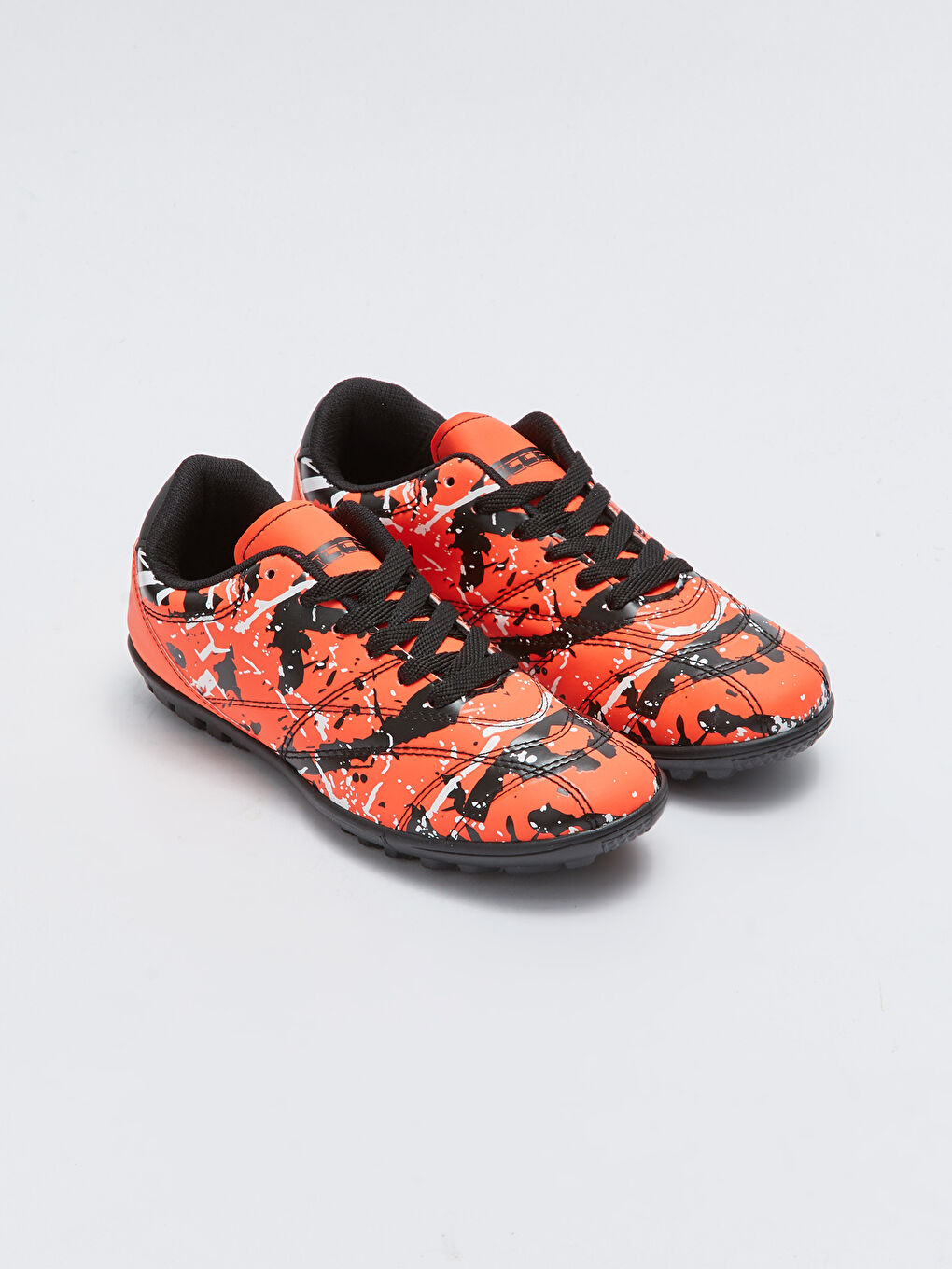 Turuncu Desenli Bağcıklı Erkek Çocuk Krampon