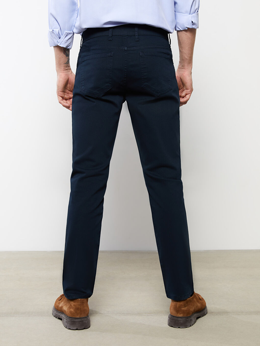Брюки чино из габардина слим-фит для мужчин-4