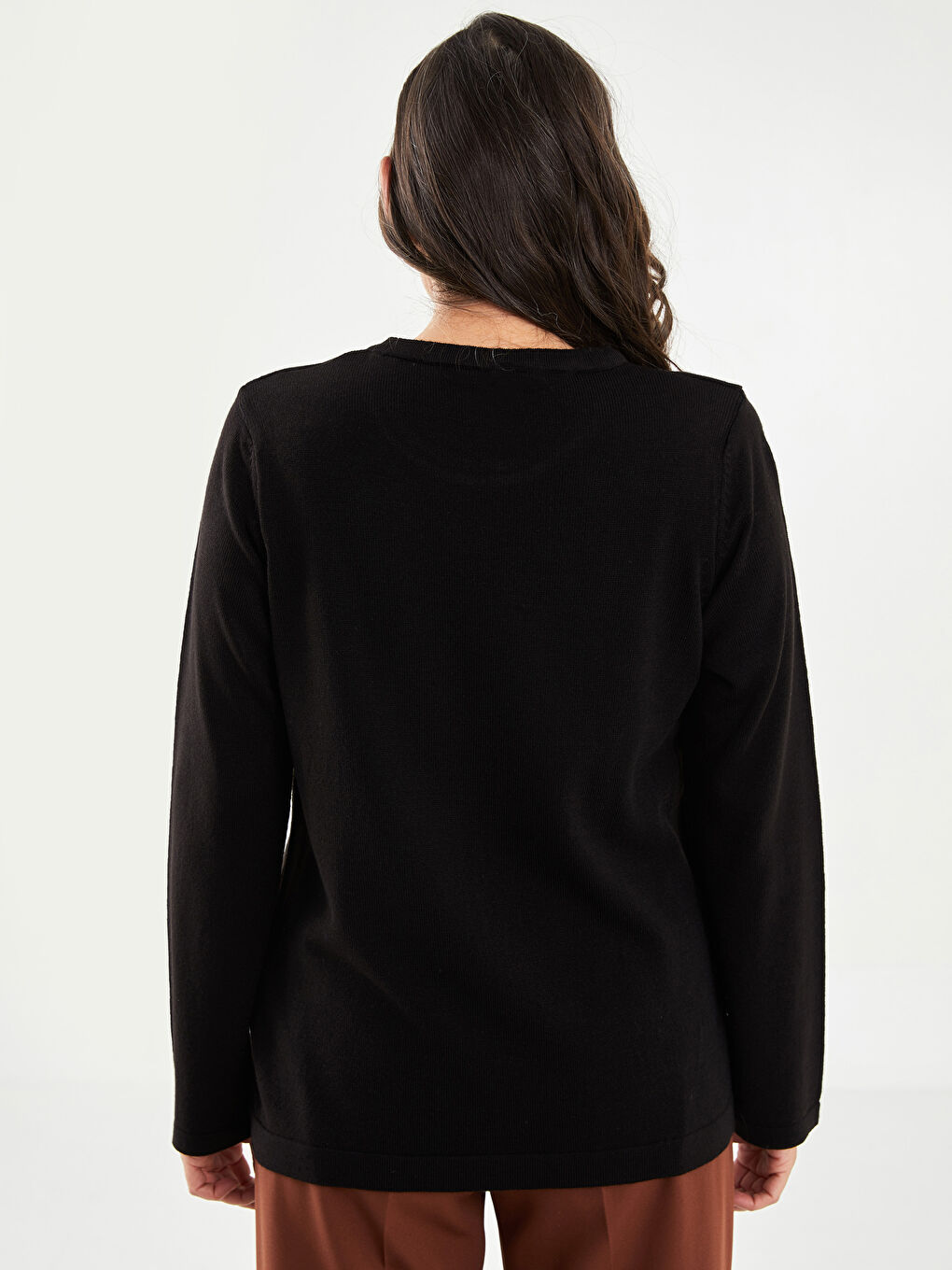 Siyah Bisiklet Yaka Nakışlı Kadın Triko Kazak-4