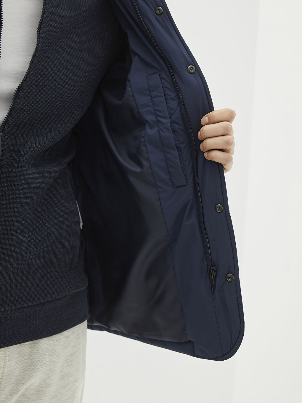 Lacivert Standart Kalıp Dik Yaka Erkek Şişme Mont-3