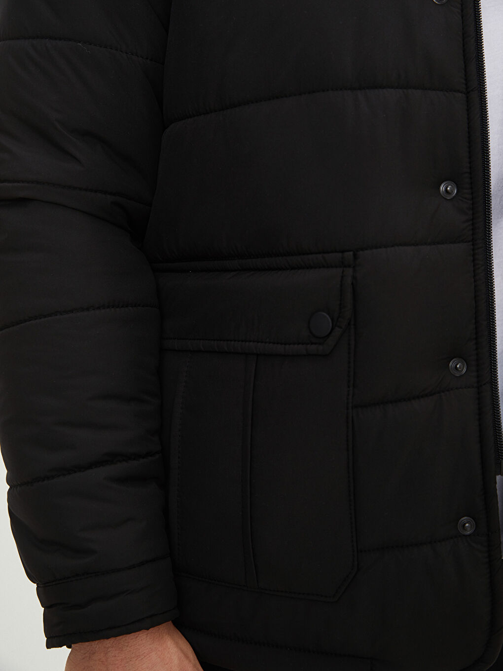 Siyah Standart Kalıp Dik Yaka Erkek Şişme Mont-2