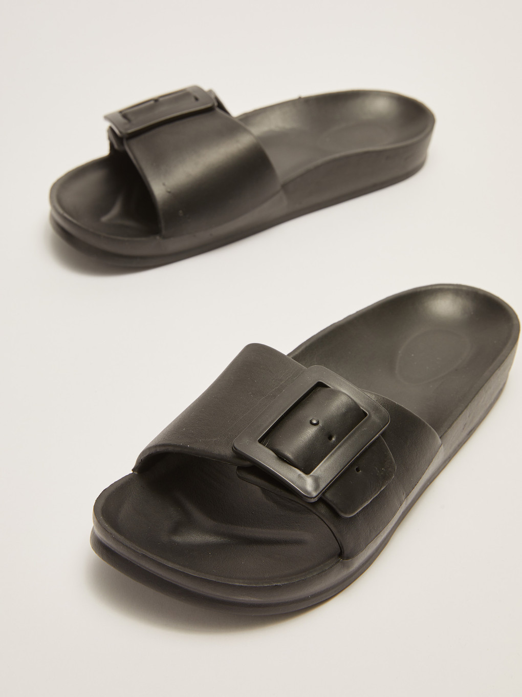 Single Band Buckle Detail Women's Slippers-10