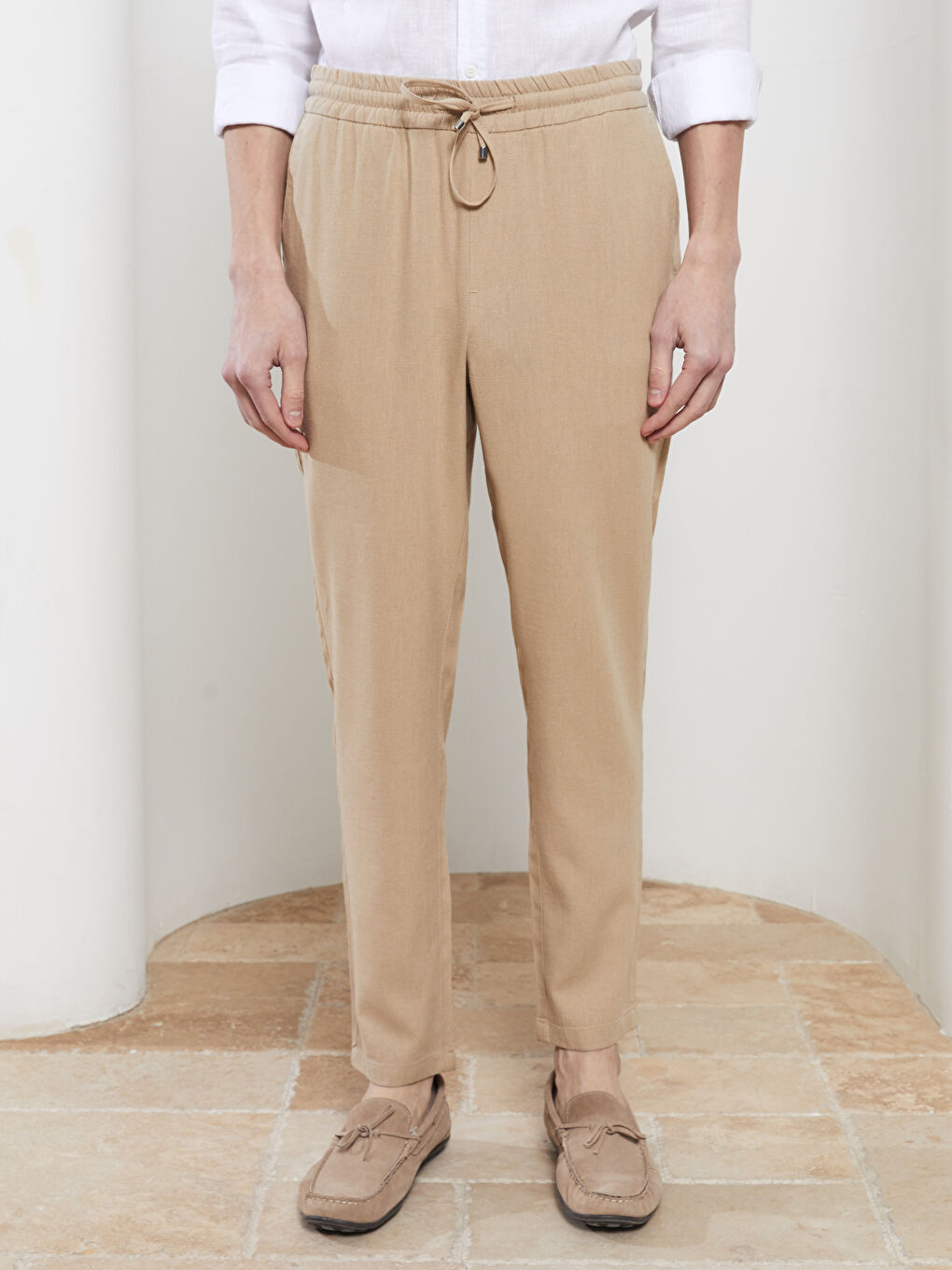 بنطلون رفيع للرجال بتفاصيل رباط على الوسط-2