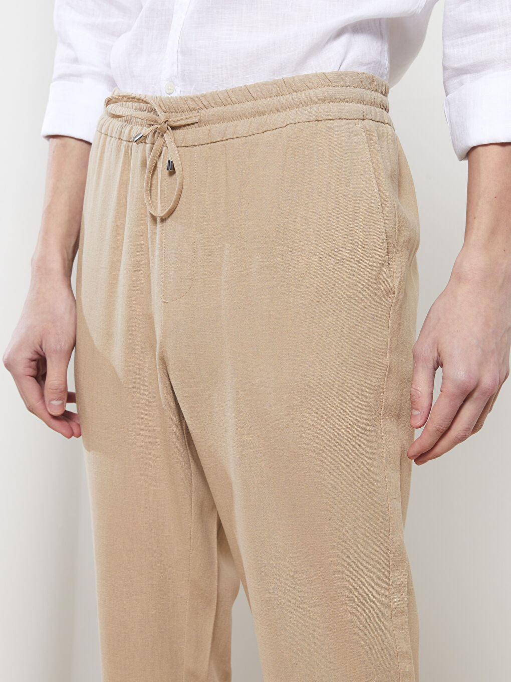 بنطلون رفيع للرجال بتفاصيل رباط على الوسط-3