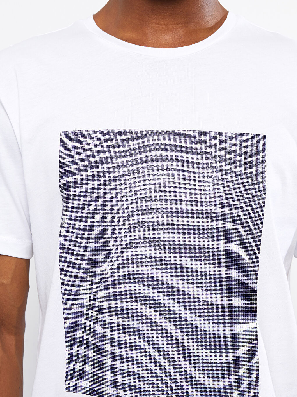 Beyaz Bisiklet Yaka Kısa Kollu Baskılı Penye Erkek Tişört-3