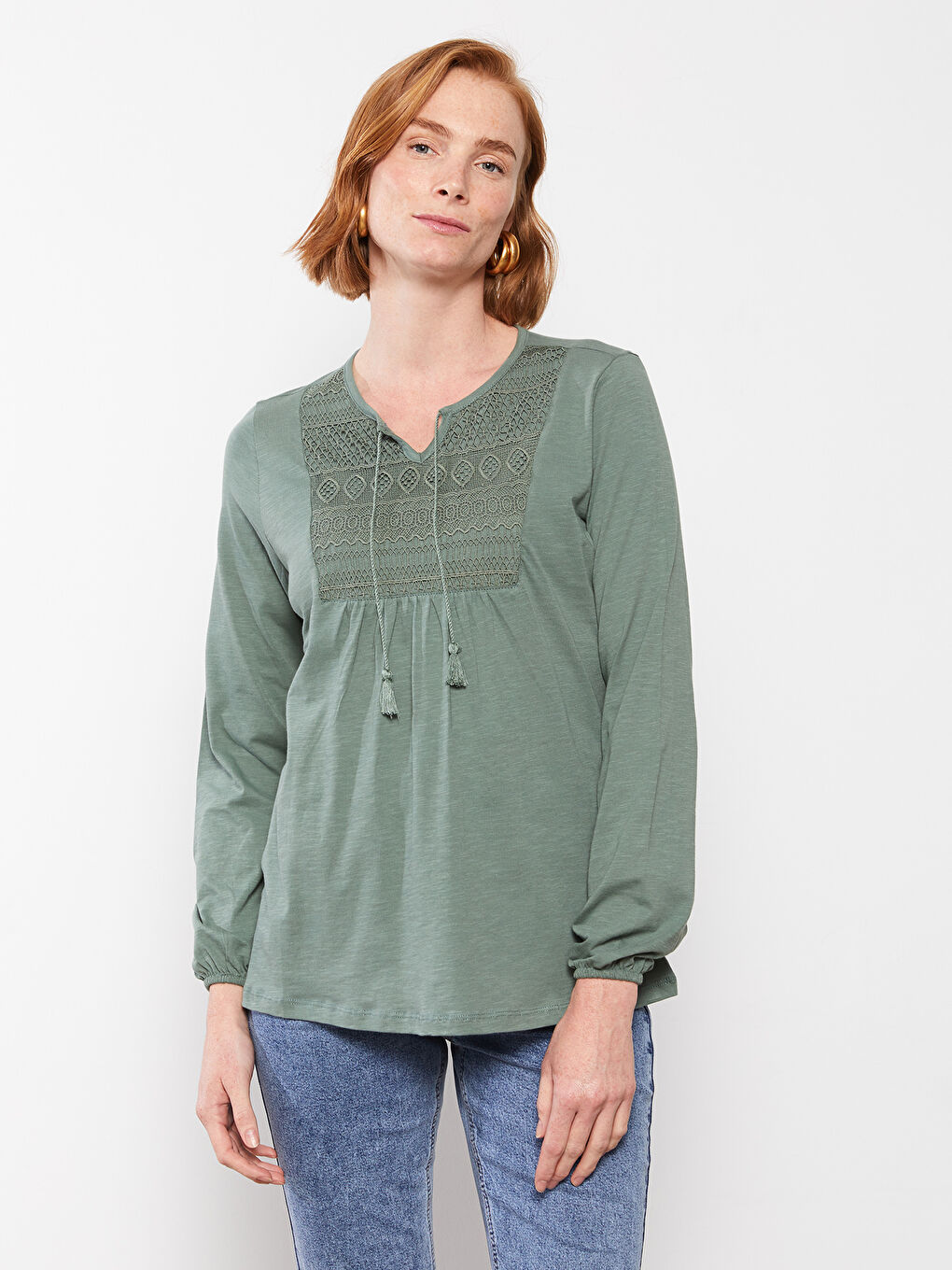 تيشيرت نسائي بأكمام طويلة مطرزة وياقة طية قطنية-1