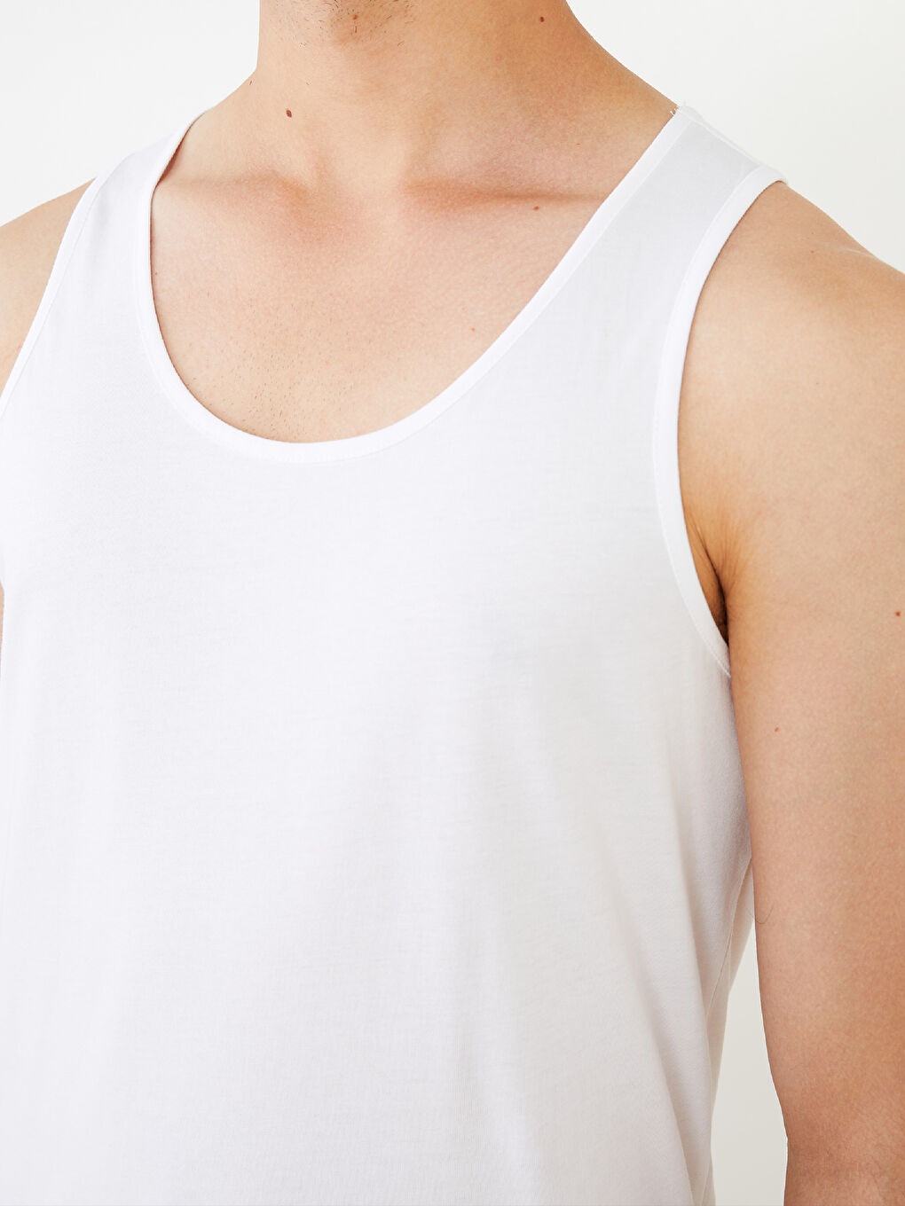 LC WAIKIKI U Neck Basic Cotton Male Athlete in 2 Pieces -S2BF74Z8-Q6K