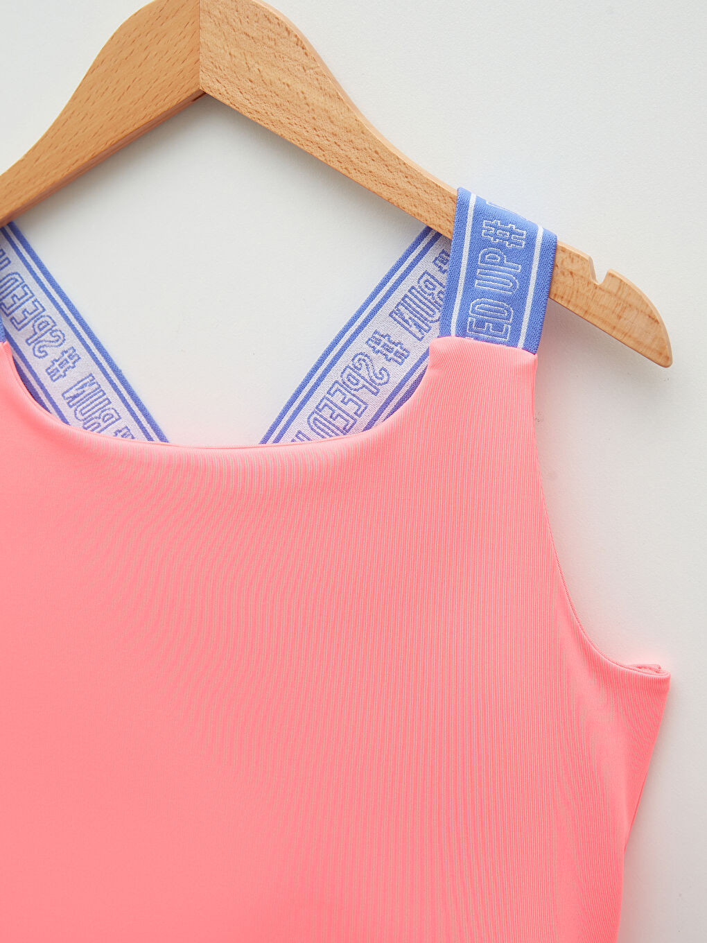 تيشيرت بدون أكمام مطبوع بياقة دائرية للبنات-2