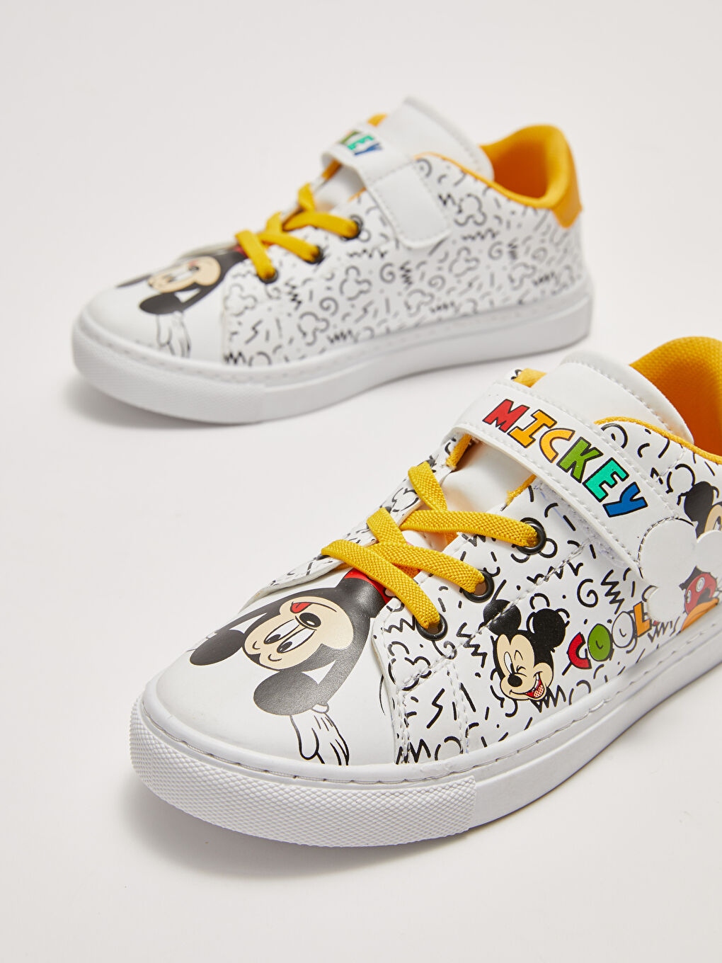 Beyaz Mickey Mouse Lisanslı Bağcık ve Cırt Cırtlı Erkek Çocuk Spor Ayakkabı-2