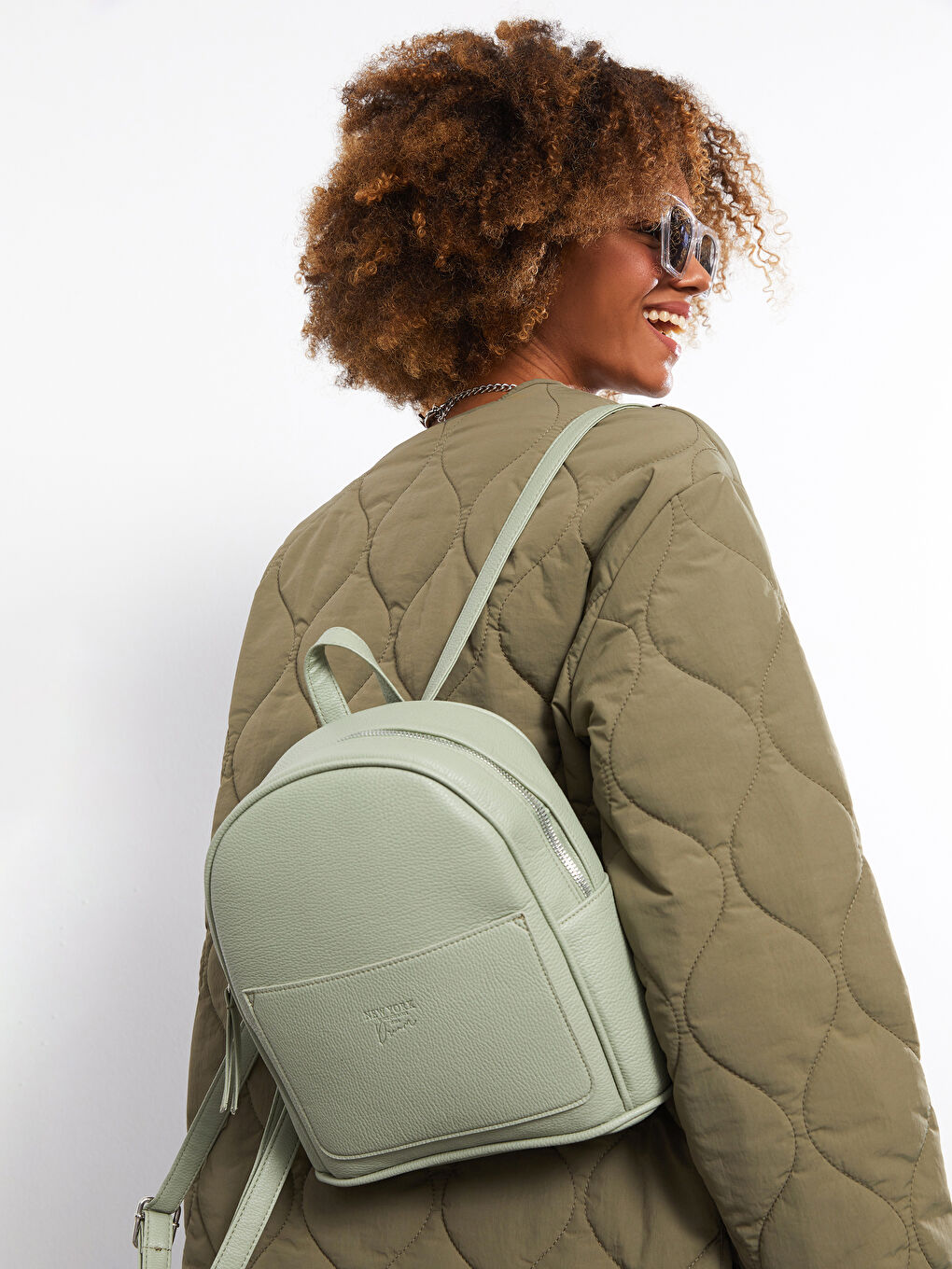 Haki Deri Görünümlü Fermuarlı Kadın Sırt Çantası-3