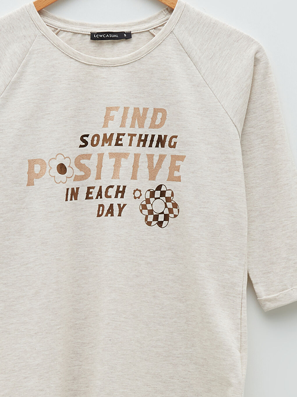 Әйелдерге арналған принтті дөңгелек жағалы футболка-7