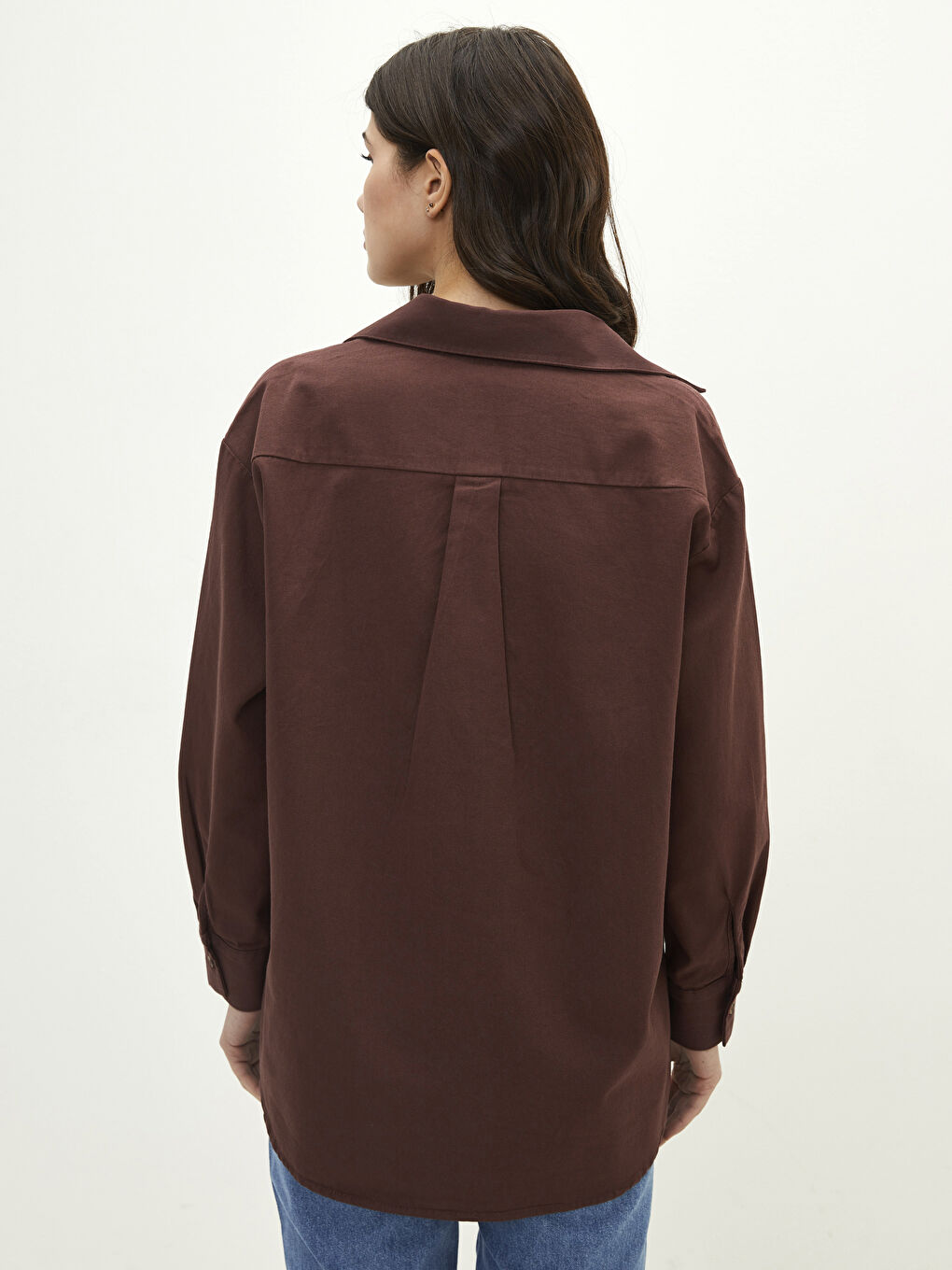 Kahverengi Önden Düğme Kapamalı Düz Uzun Kollu Poplin Kadın Gömlek-4