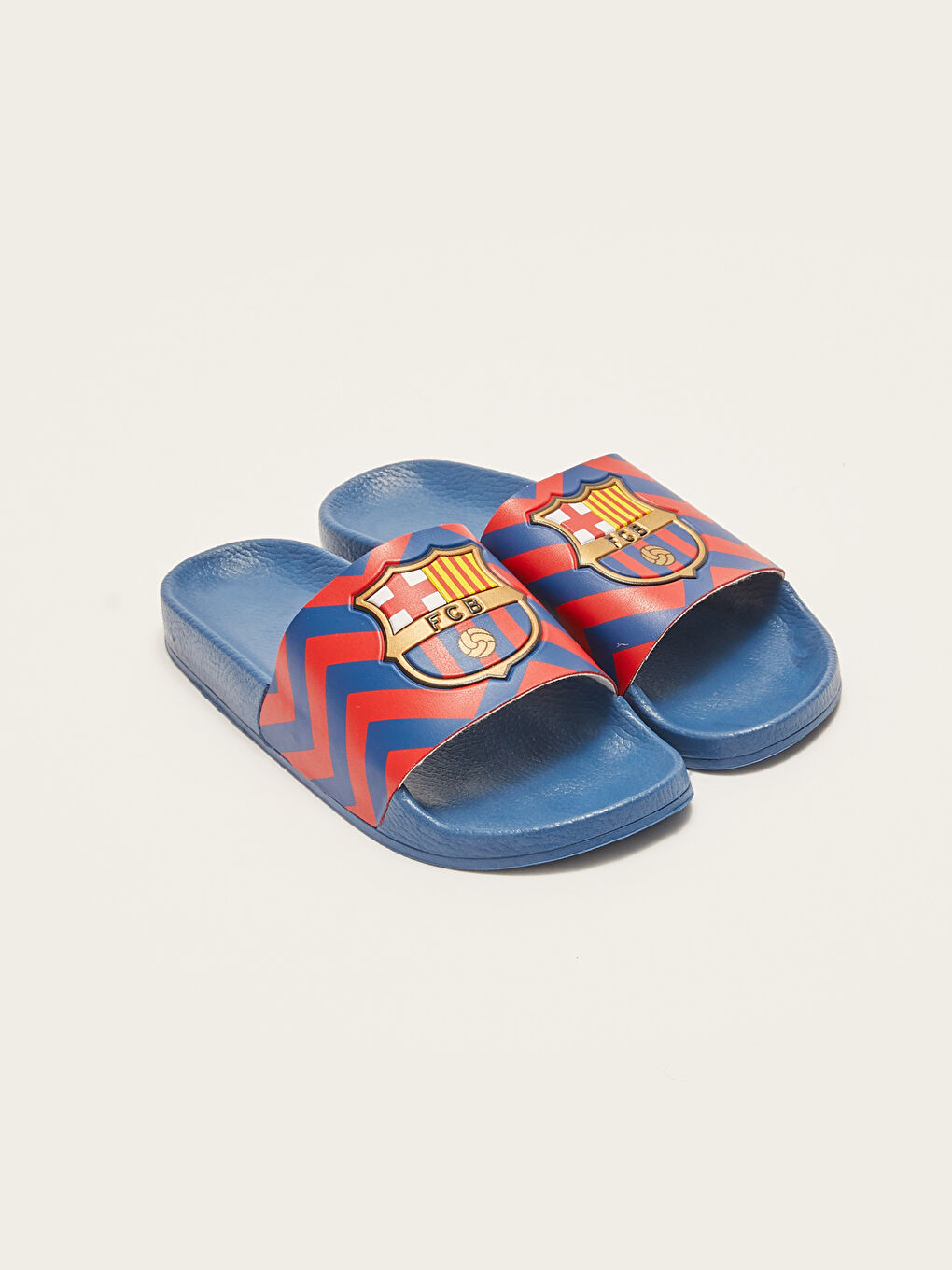 LC Waikiki FC Barcelona Licensed Single Band Boy Slippers -S2BH64Z4-CRP