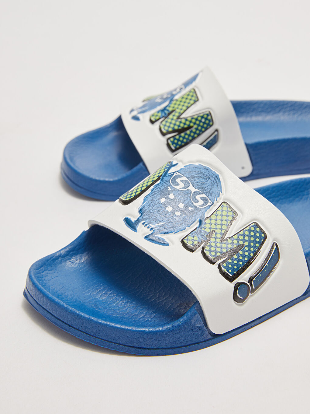 Beyaz Tek Bantlı Baskılı Erkek Çocuk Terlik-2