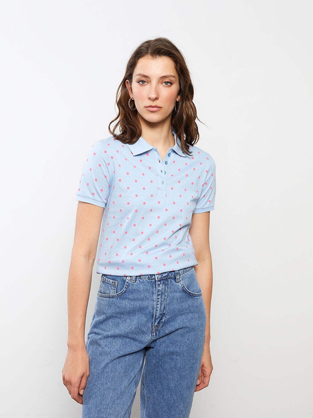 Mavi Polo Yaka Puantiyeli Kısa Kollu Pamuklu Kadın Tişört-2