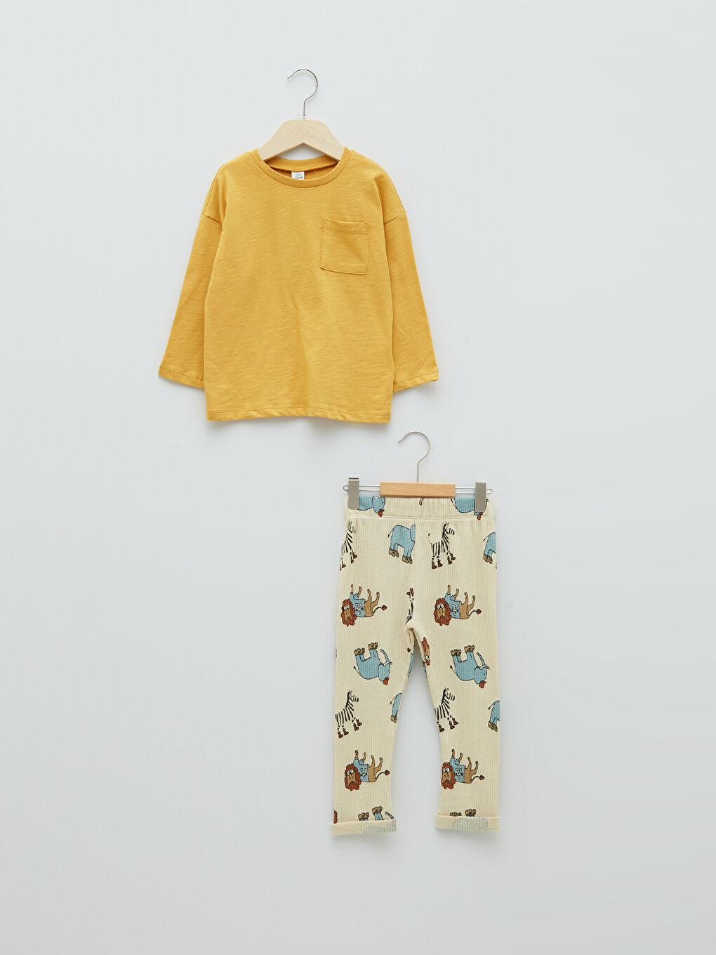 Crew Neck Long Sleeve Printed Baby Boy T-Shirt and Leggings 2-Pack Set