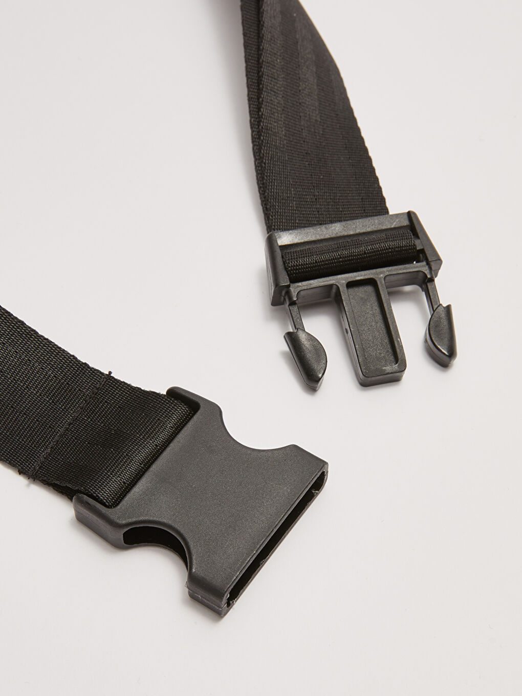 Letter Printed Multi-eyed Men's Waist Bag-5