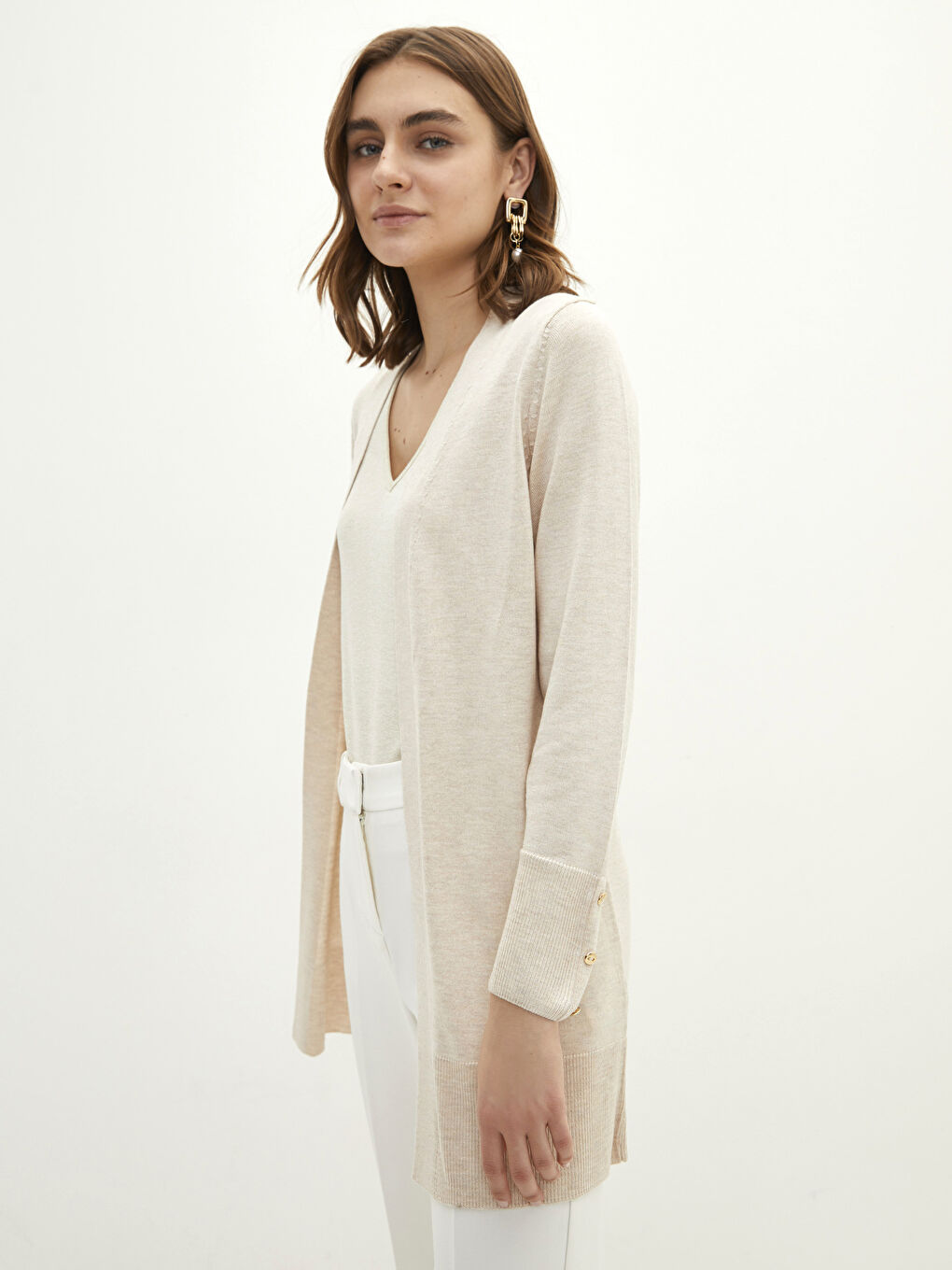 Bej Şal Yaka Düz Uzun Kollu Kadın Triko Hırka-1