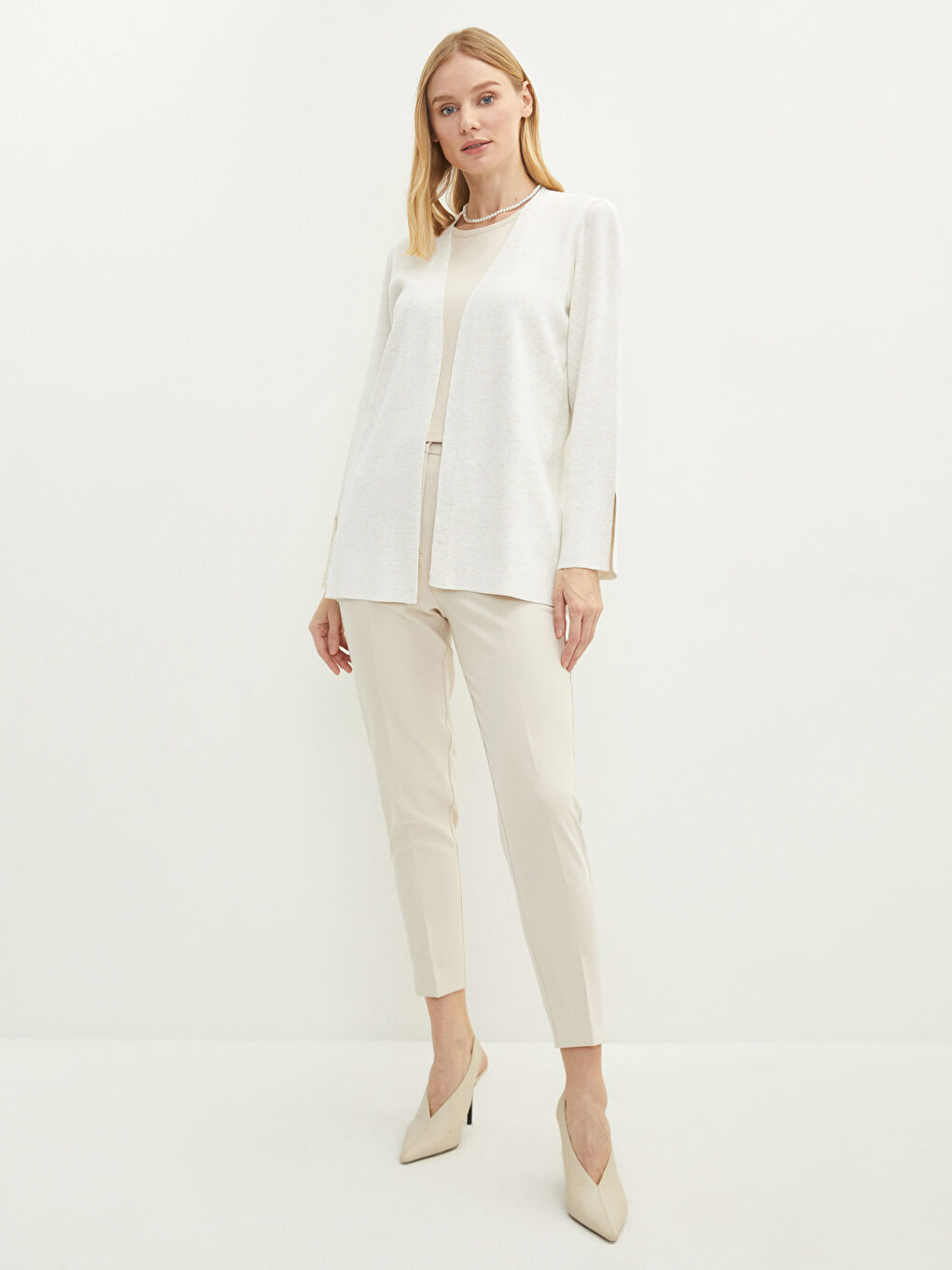 Bej Şal Yaka Düz Uzun Kollu Kadın Triko Hırka-2