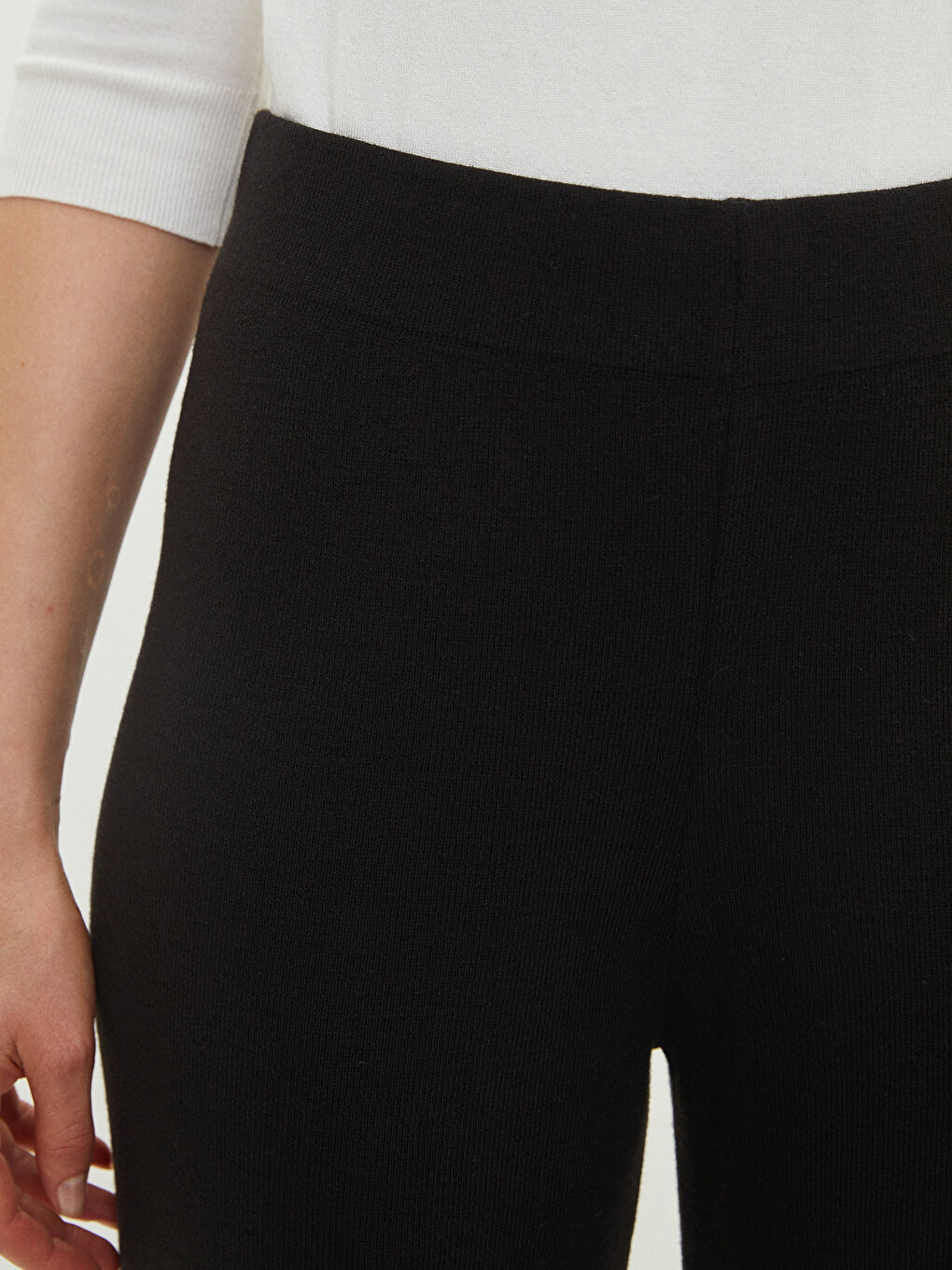 Siyah Kadın Beli Lastikli Düz Triko Pantolon-3
