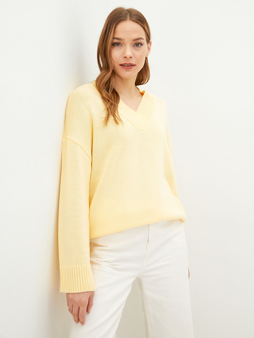LCWAIKIKI Basic V Neck Plain Long Sleeve Women's Knitwear Sweater -S2BI56Z8-FTK