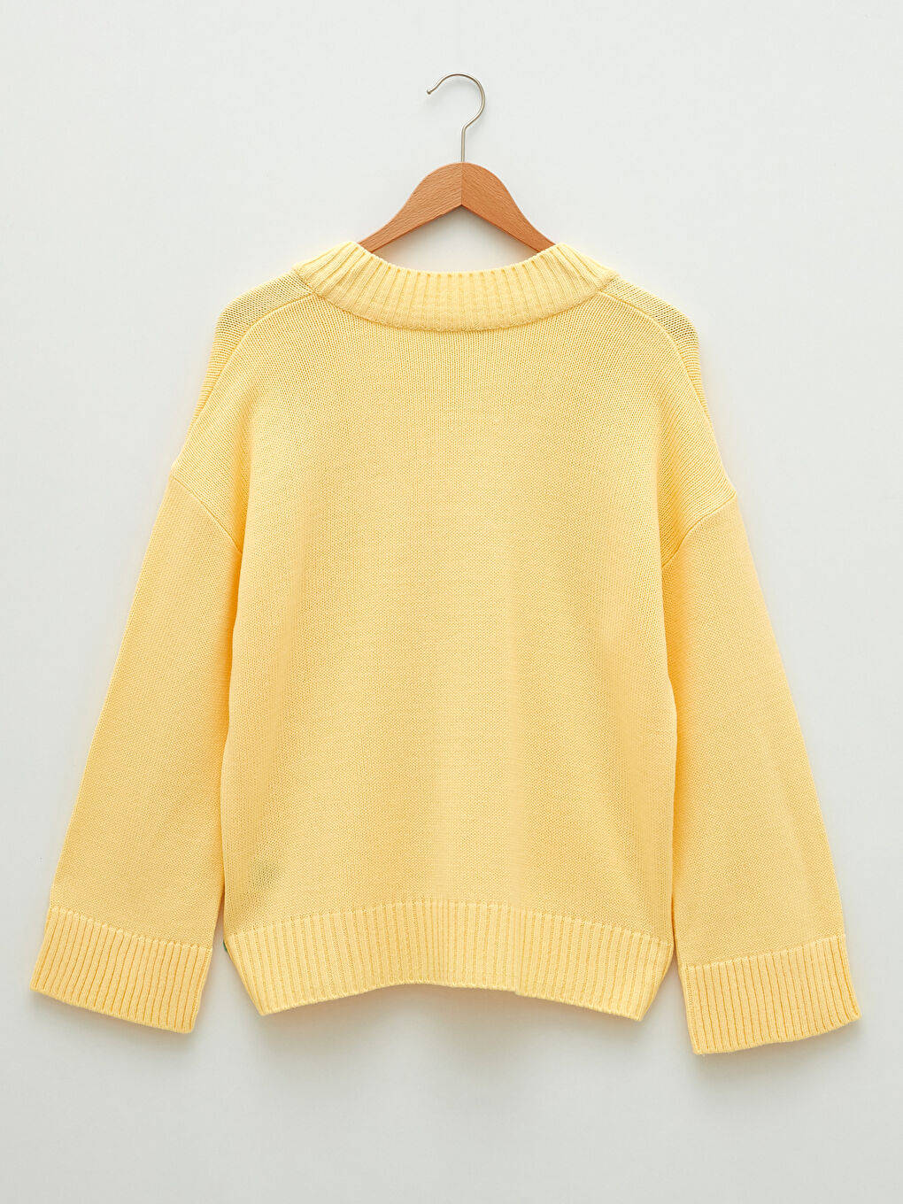 LCWAIKIKI Basic V Neck Plain Long Sleeve Women's Knitwear Sweater -S2BI56Z8-FTK