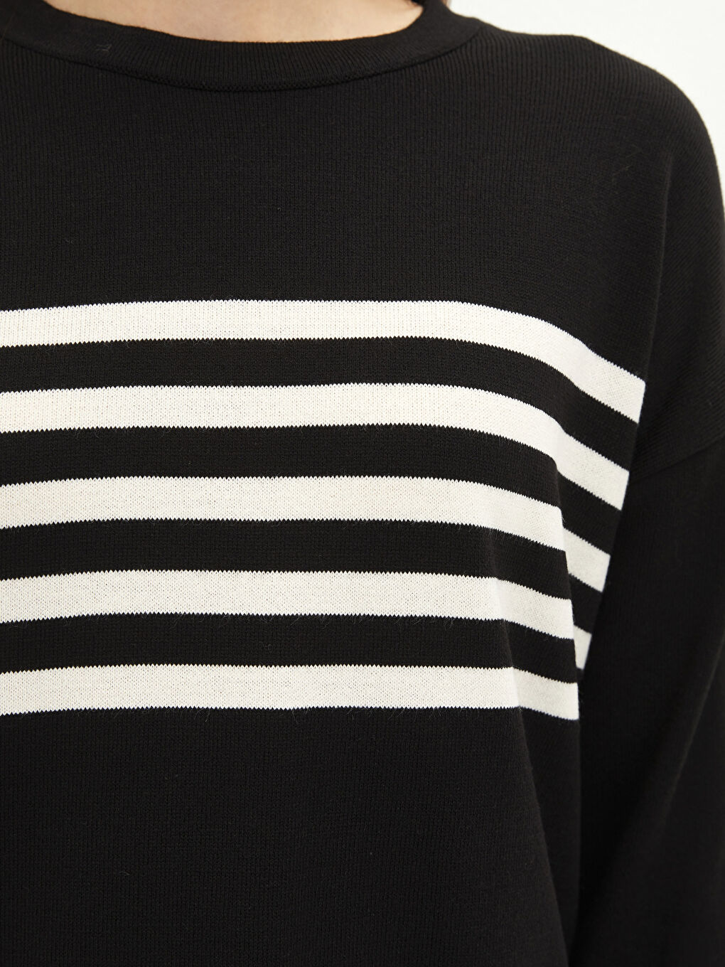 Siyah Bisiklet Yaka Çizgili Uzun Kollu Kadın Triko Kazak-3