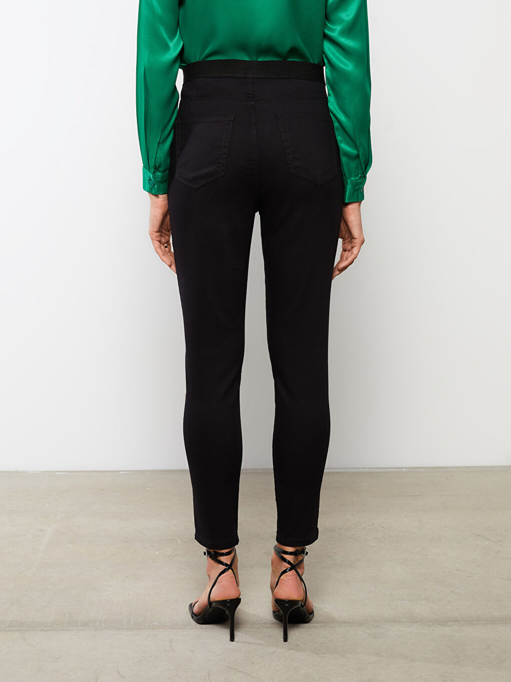 Pantalon Pour Femmes Confortable Coupe Droite Avec Poches Détaillées-5