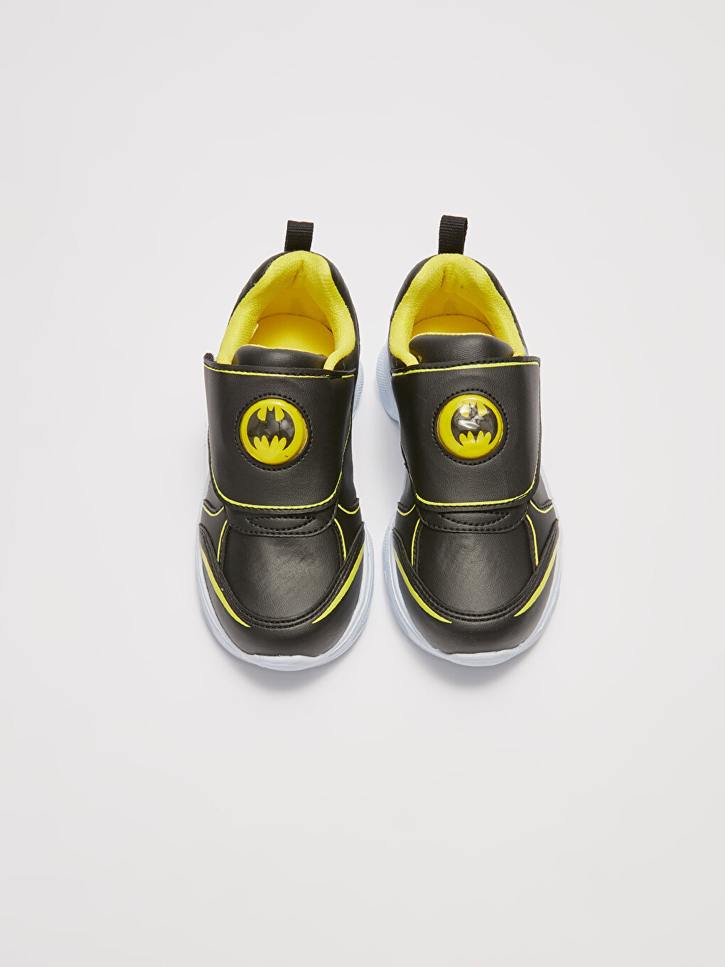 LCW STEPS Batman Licensed Light Up Velcro Boys Sports Shoes -S2BI99Z4-HUC