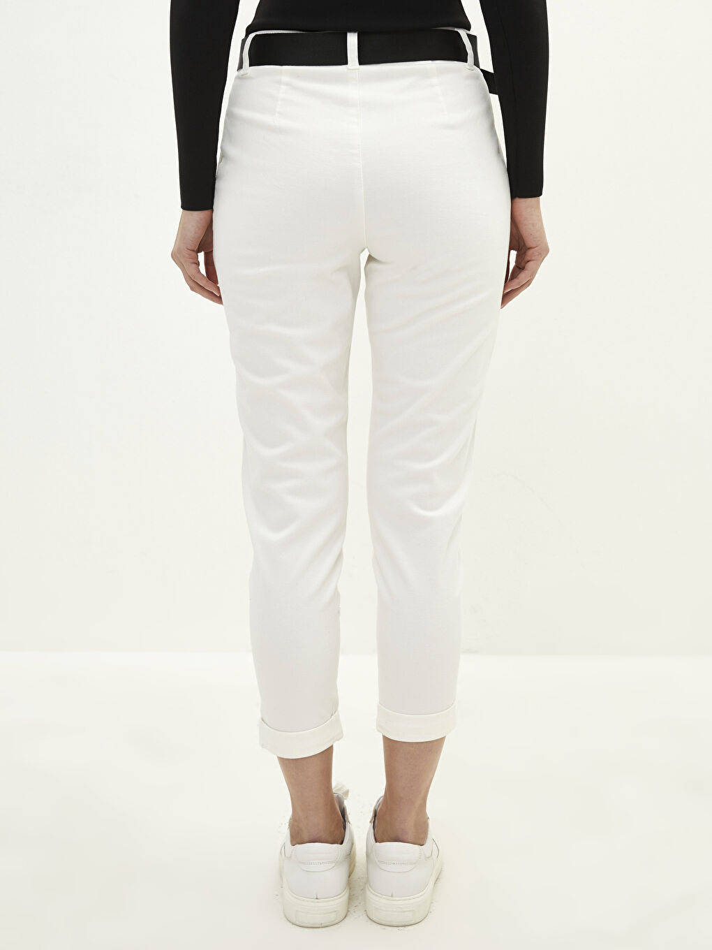 Ekru Rahat Kalıp Düz Cep Detaylı Gabardin Kadın Pantolon-4