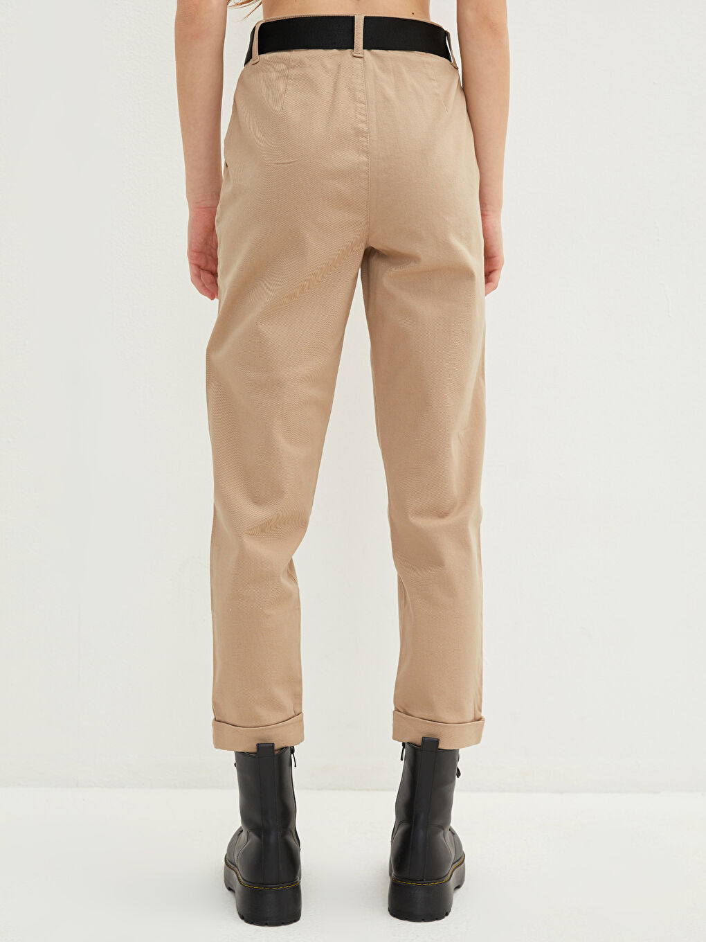 LCW Vision Udobne Široke Ravne Džepne Detaljne Gabardinske Ženske Pantalone -S2BJ02Z8-FM0