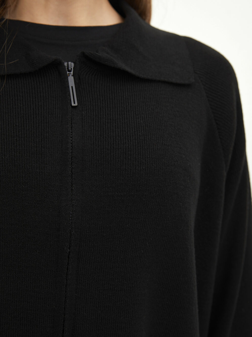 Siyah Polo Yaka Kadın Triko Hırka-3